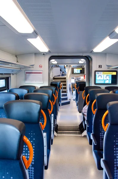 ドイツ リップシュタット 2021年8月23日 ライン ルール エクスプレス Rrx シーメンス社の列車内装 — ストック写真