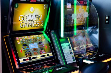 Bielefeld, Almanya - 28 Ağustos 2021: Gauselmann Group Golden Games 2 slot makinesi