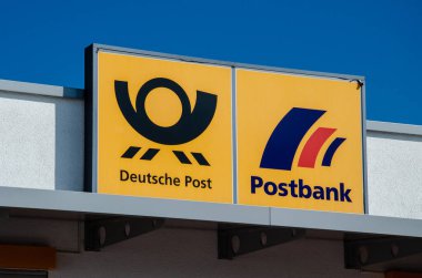 Soest, Almanya - 24 Ağustos 2021: Deutsche Post Tarım Postası