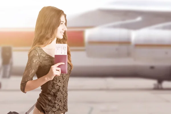 Woman Boarding an Airplane — Stock Photo, Image