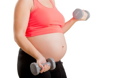 hamile kadın dumbell ile çalışma dışarı