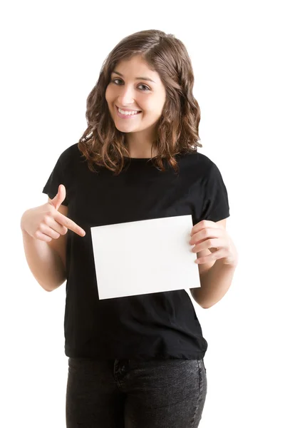 Женщина показывает пустую карточку — стоковое фото