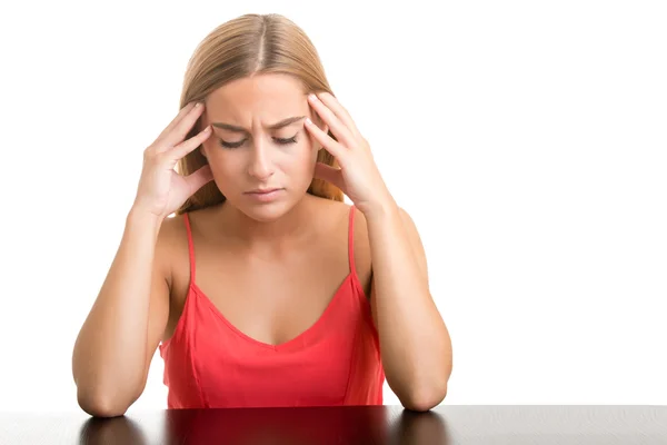 Vrouw die lijden aan een hoofdpijn — Stockfoto