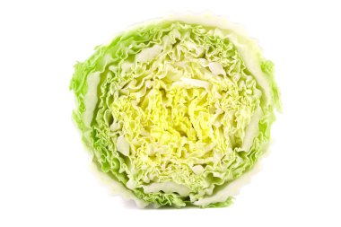 Beyaz arka planda taze Çin lahanası, lezzetli, doğal