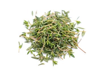 Kekik, beyaz arka planda taze izole edilmiş. Baharat yakın çekim.