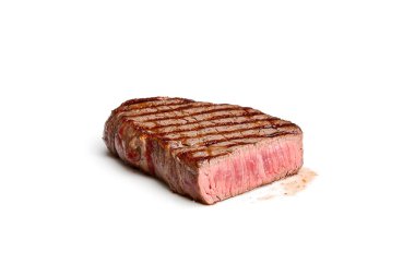 Beyaz arka plan üzerinde izole sulu ızgara biftek