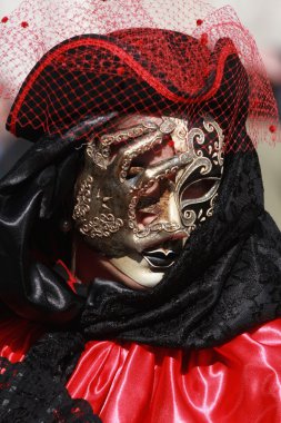 Venedik Karnavalı maskeleri