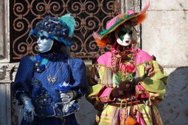 Venedik Karnavalı maskeleri