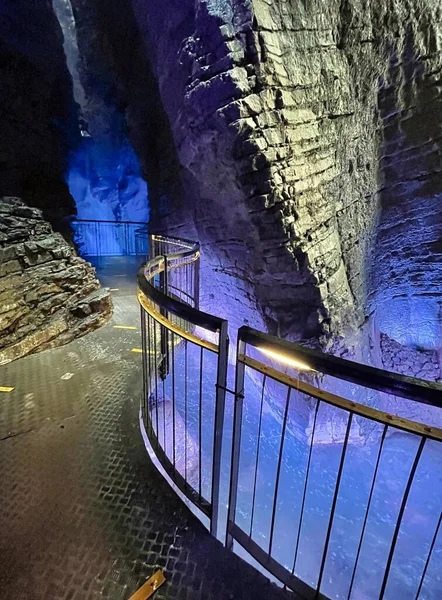 Air Terjun Berwarna Warni Cascate Del Varone Riva Del Garda — Stok Foto