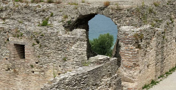 Ruinen Der Römischen Villa Grotten Des Catull Sirmione Gardasee Sommer — Stockfoto