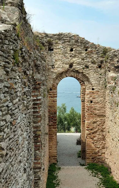 Ruinen Der Römischen Villa Grotten Des Catull Sirmione Gardasee Sommer — Stockfoto