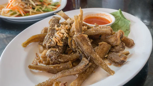 kızarmış balık yemek