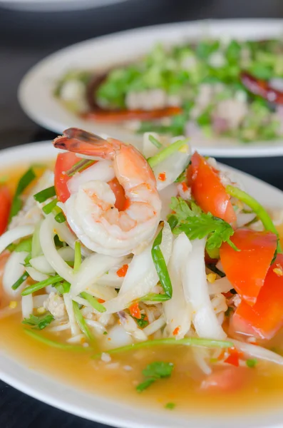 Spicy shrimp salad — Stock Photo, Image