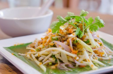 Baharatlı Yengeç yumurta salatası