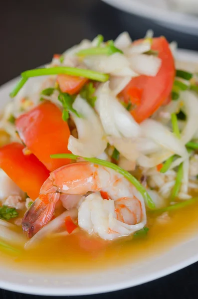 Spicy shrimp salad — Stock Photo, Image