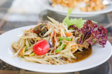 Baharatlı papaya salatası 