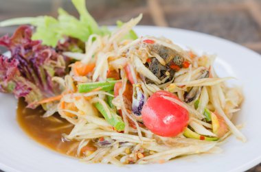 Baharatlı papaya salatası 