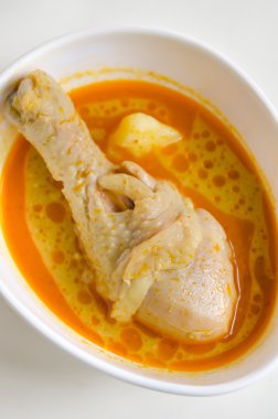 massaman Körili tavuk