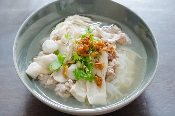 Zuppa di noodle pho vietnamita Foto Stock