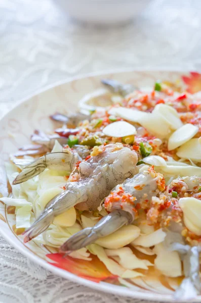 Camarones crudos en salsa de pescado picante —  Fotos de Stock