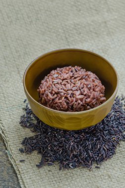 Pişmiş pirinç Riceberry