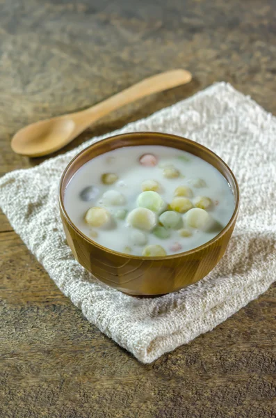 Bua Loy (Rice Dumplings in Coconut Milk) asian dessert — Stock Photo, Image