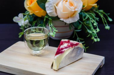 yaban mersini peynirli kek 