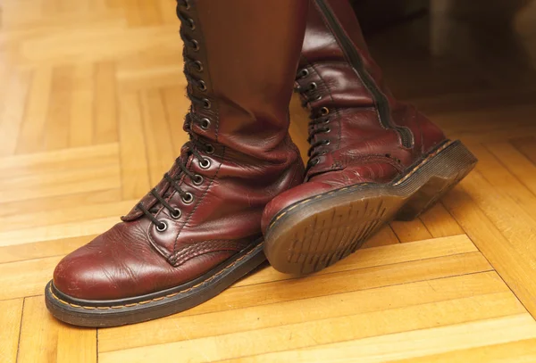 Botas de mujer de cerca — Foto de Stock