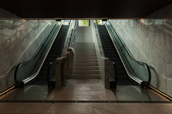 Large Empty Underground Passage Escalators — Stock Photo, Image