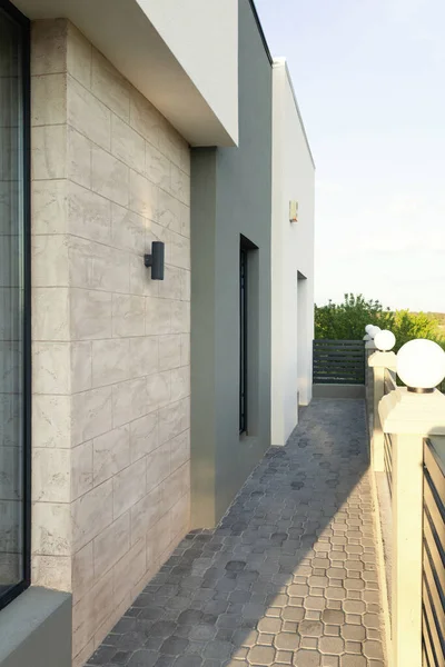 Balcone Immerso Nel Verde Vista Tramonto — Foto Stock