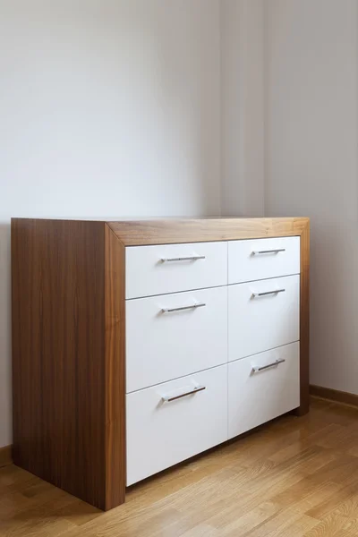 Kommode aus Holz — Stockfoto