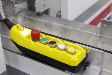 Endüstriyel kontrol paneli