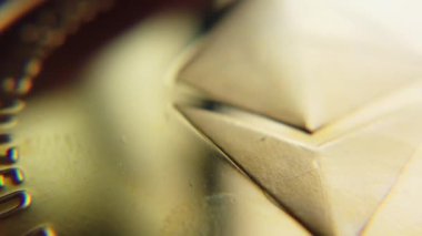 ETH ethereum kripto para birimi altın sikke makro atış