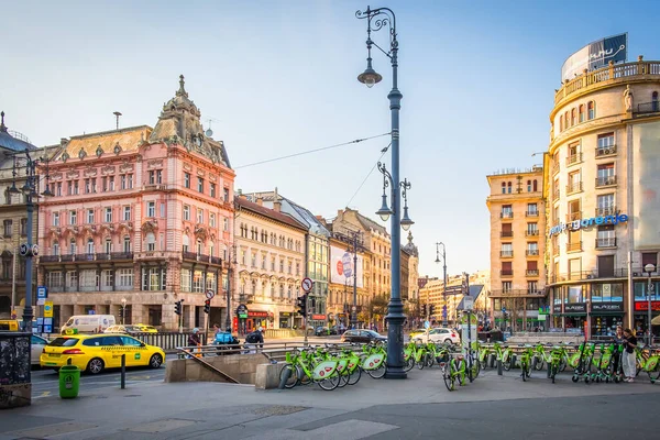 Budapeszt Węgry Marzec 2020 Scena Miejska Przy Stacji Metra Astoria Obraz Stockowy