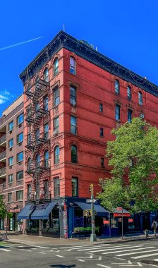 New York City, ABD, 1 Mayıs 2024, Rebel manzaralı, Manhattan 'da bir Haiti restoranı Aşağı Doğu Yakası mahallesinde