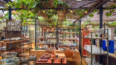 Londra, Birleşik Krallık, 9 Ağustos 2025, Richmond 'daki Petersham Çocuk Yuvası Yaşam Tarzı Dükkanı