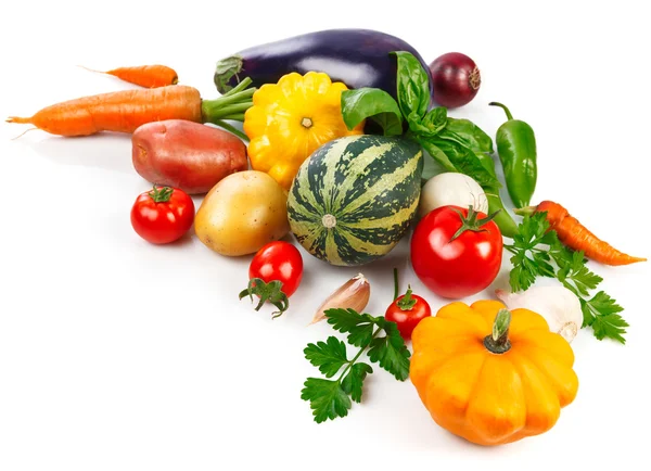 Verduras con hojas verdes y hierbas — Foto de Stock