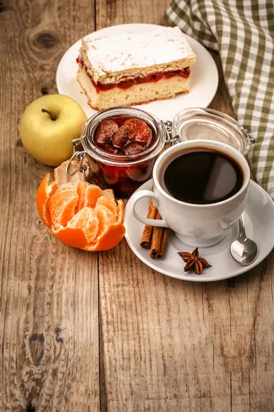 Black coffee in cup for breakfast — Stock Photo, Image