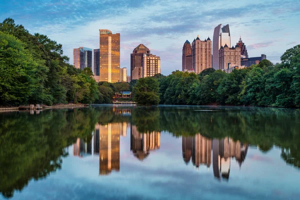 şehir manzarası atlanta, georgia piedmont parkına 