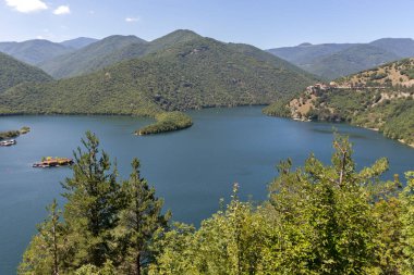 Vacha (Antonivanovtsi) Reservoir, Rodop Dağları, Filibe Bölgesi, Bulgaristan