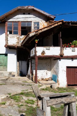 Ortaçağ Razboishte manastırı, Bulgaristan 'ın Sofya Şehir Bölgesi Mary' nin Sunumuna adandı