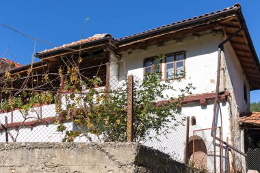 Ortaçağ Razboishte manastırı, Bulgaristan 'ın Sofya Şehir Bölgesi Mary' nin Sunumuna adandı