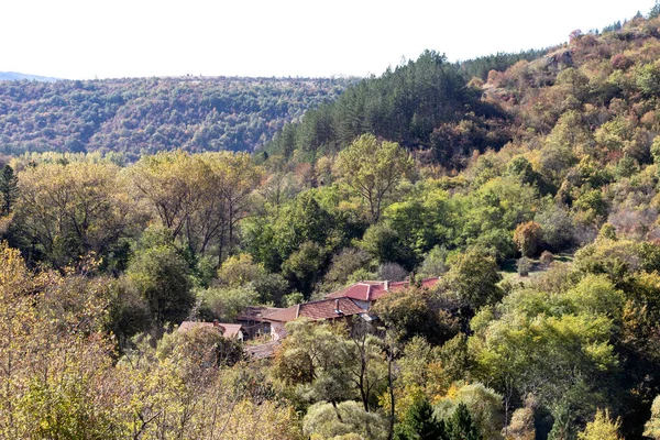 보이슈 수도원은 불가리아의 소피아 지역인 메리의 프레싱에 봉헌되었다 — 스톡 사진
