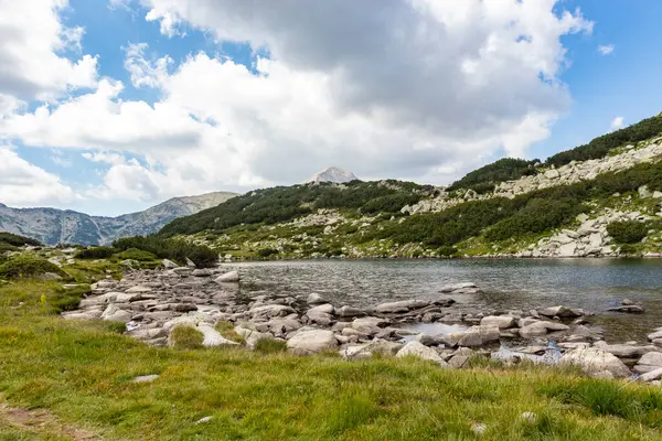 保加利亚皮林山青蛙湖景观 — 图库照片