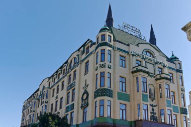 BELGRAD, SERBIA - 12 Ağustos 2019: Sırbistan 'ın Belgrad kentindeki Meşhur Moskova Oteli' nin (Moskva) İnşaatı
