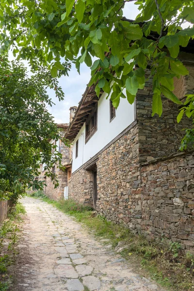 Village Kovachevitsa Med Autentiska Artonhundratalshus Blagoevgrad Region Bulgarien — Stockfoto