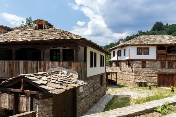 Aldeia Kovachevitsa Com Autênticas Casas Século Xix Região Blagoevgrad Bulgária — Fotografia de Stock