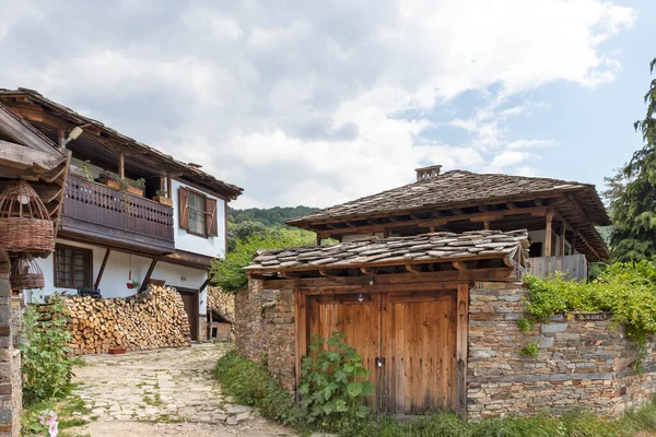 Aldeia Kovachevitsa Com Autênticas Casas Século Xix Região Blagoevgrad Bulgária — Fotografia de Stock