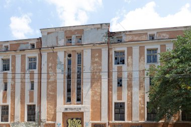 KARDZHALI, BULGARIA - 19 Temmuz 2020: Bulgaristan 'ın Kardzhali kentinin panoramik manzarası