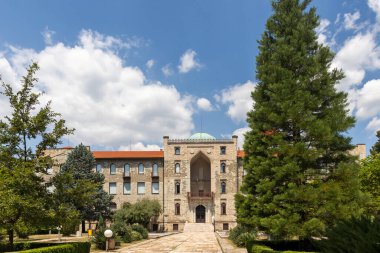 KARDZHALI, BULGARIA - 19 Temmuz 2020: Bulgaristan 'ın Kardzhali kentinin merkezindeki Tarihi Müze